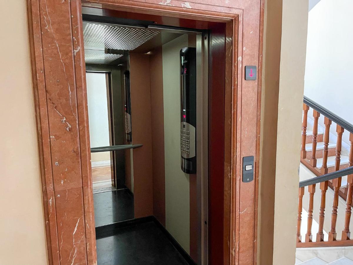 Appartement Chic Gueliz Plaza Avec Vue Marrakesh Eksteriør bilde